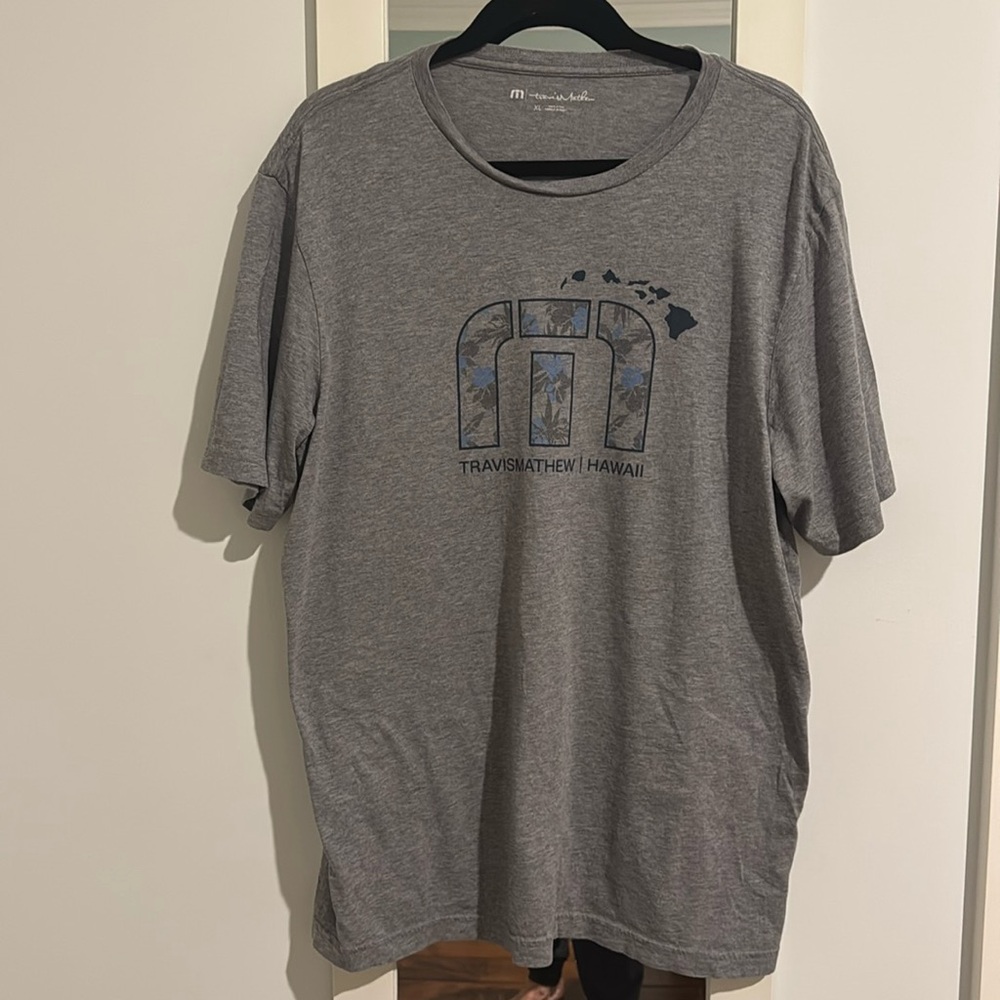 Travis Matthew’s Hawaii tshirt